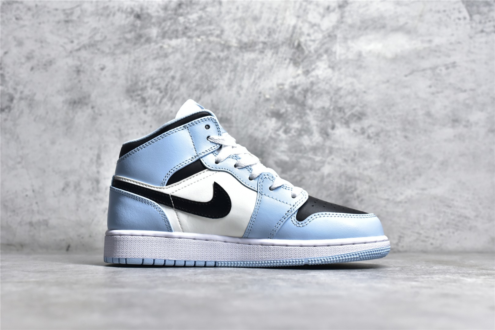 Sneakers Air Jordan 1 Mid фото 3