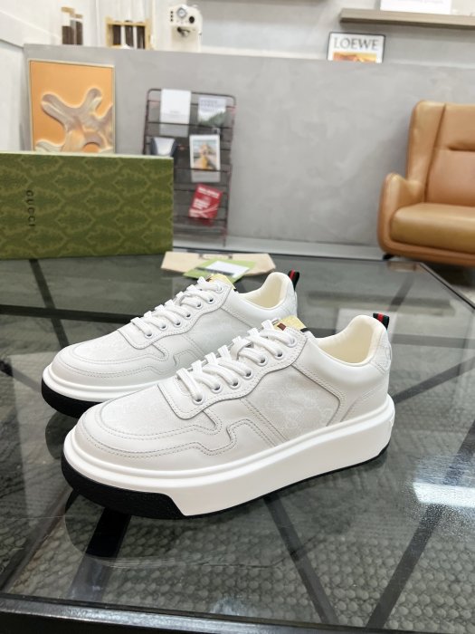 Кроссовки мужские