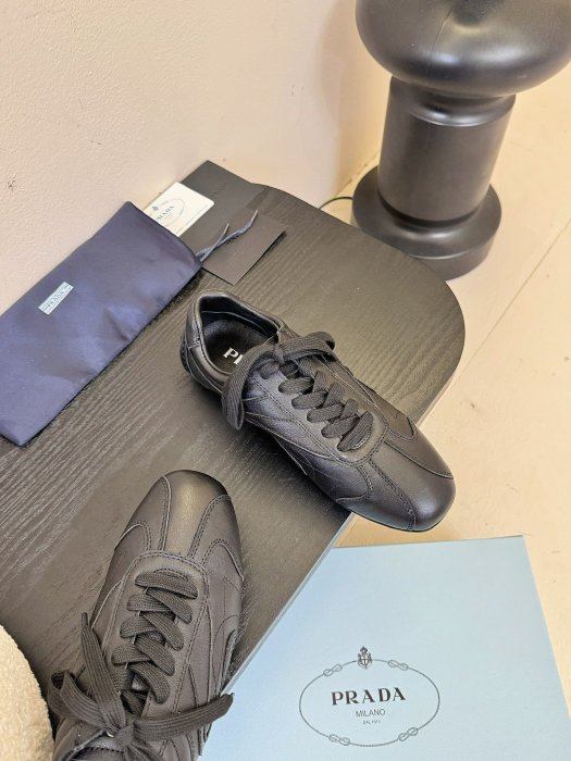 Кроссовки фото 4