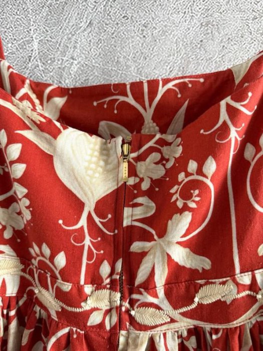 Red dress from suspenders фото 5