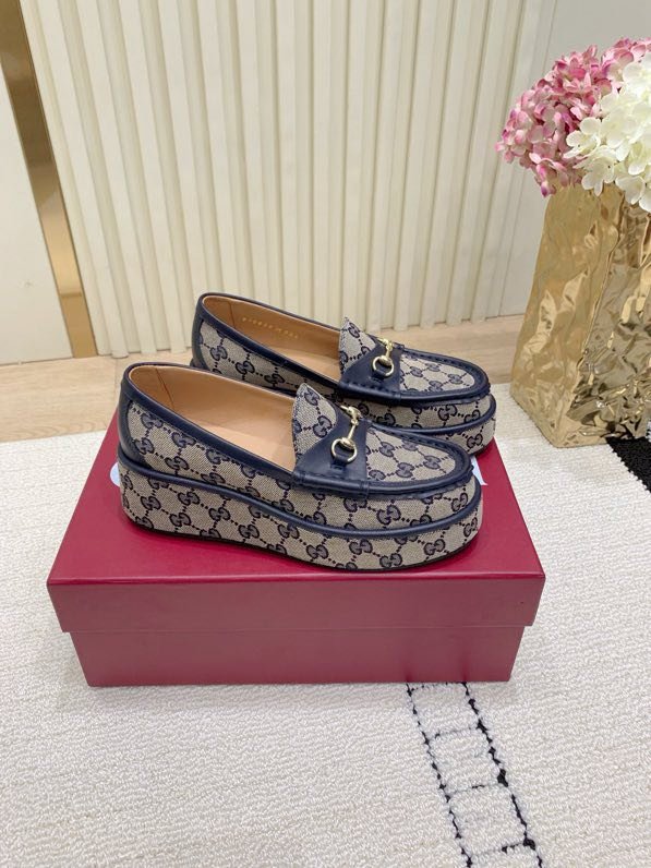 Лоферы женские на платформе фото 4