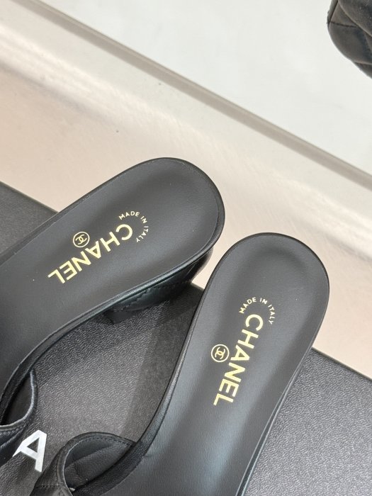 Босоножки фото 8