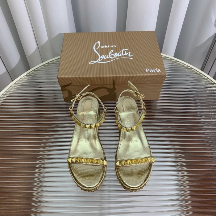 Босоножки фото 2