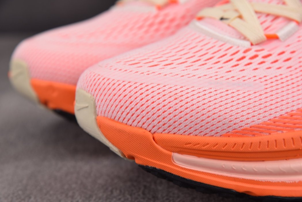 Кроссовки Vomero 18 Atmosphere Pink фото 11