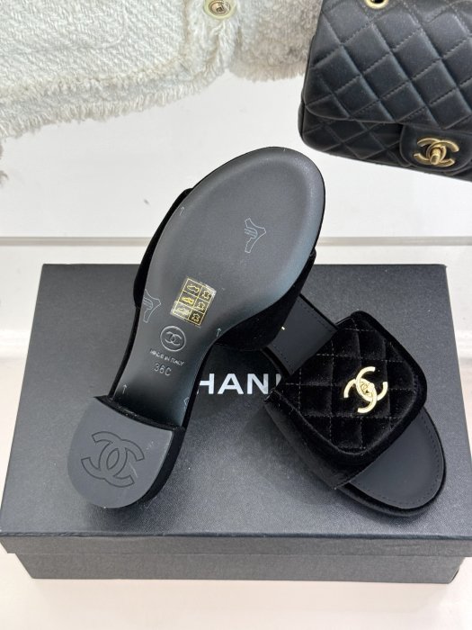 Босоножки фото 9