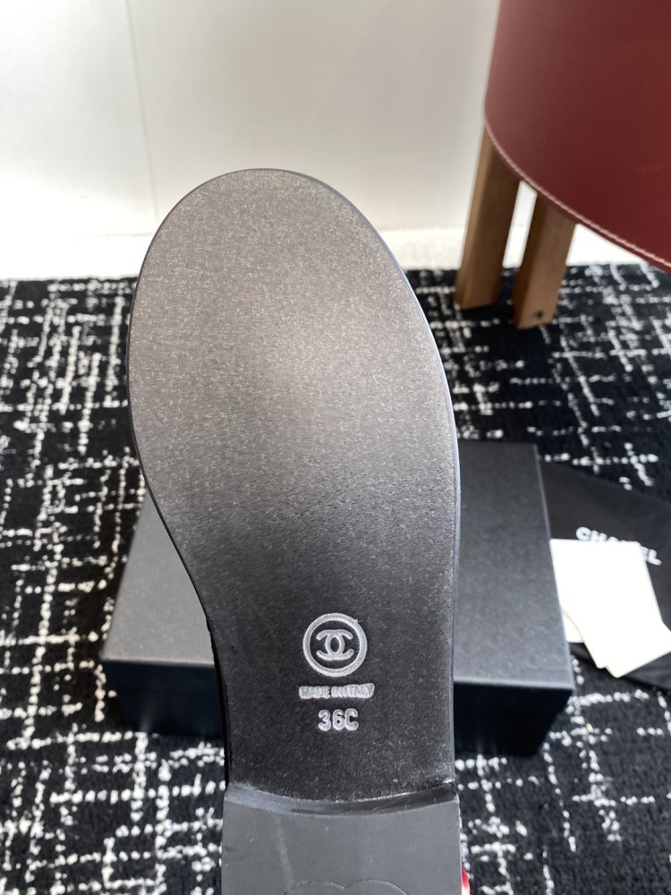 Лоферы жіночі фото 9