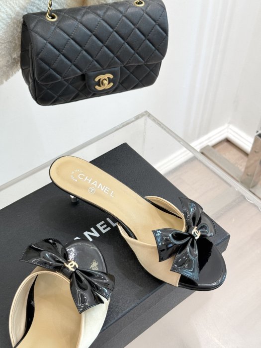 Босоножки фото 5