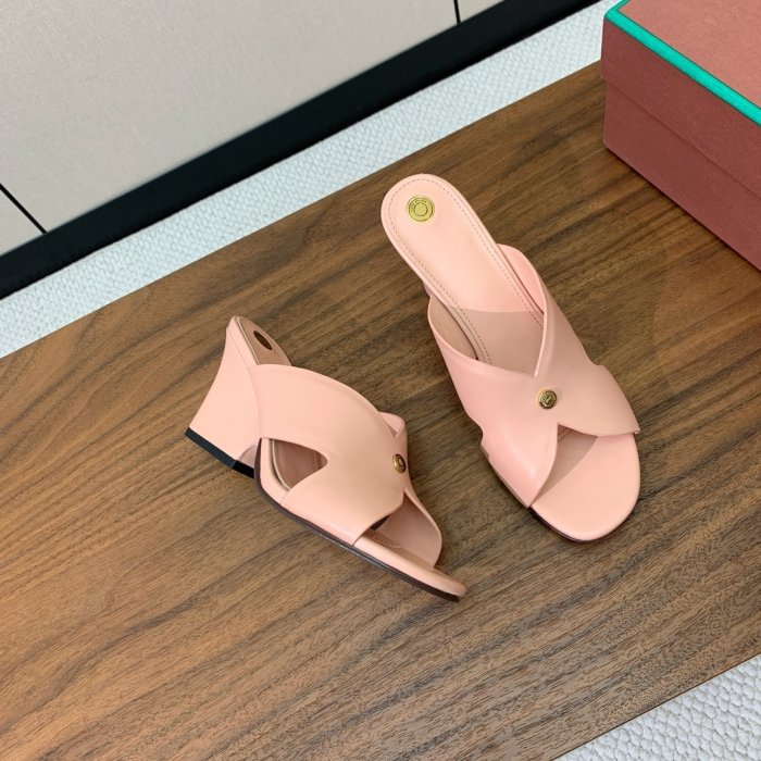 Босоножки фото 2