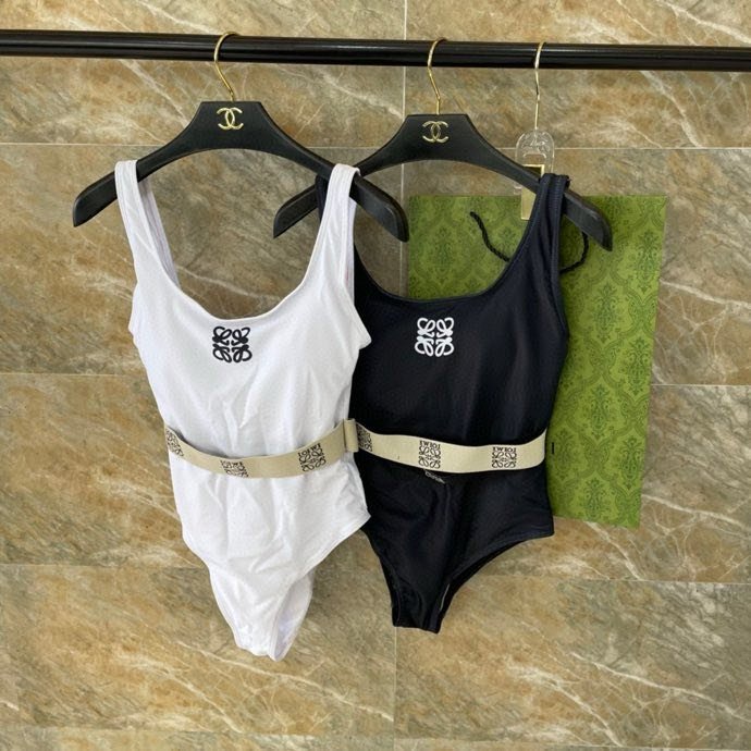 Swimsuit фото 7
