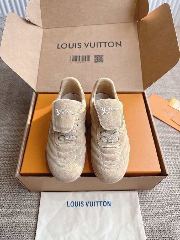 Кроссовки LV FOOTPRINT SOCCER