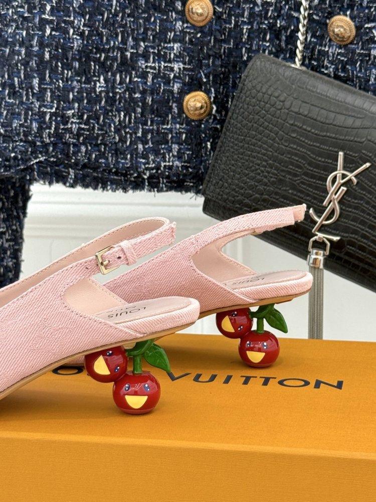 Босоножки фото 6