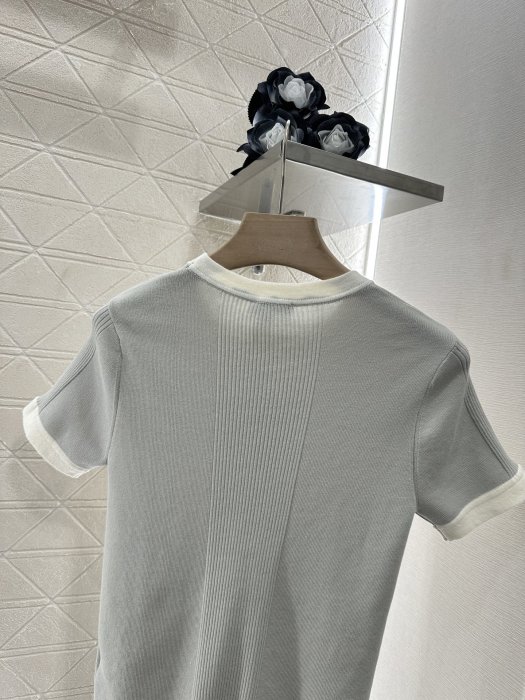 Футболка женская фото 4