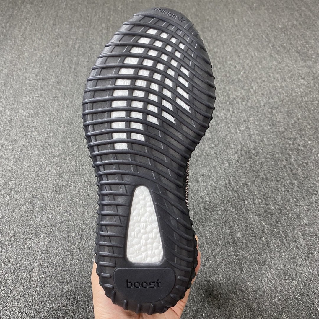 Кроссовки Yeezy Boost 350 V2 Yecheil фото 7