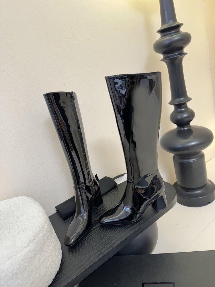 Чоботи жіночі фото 3