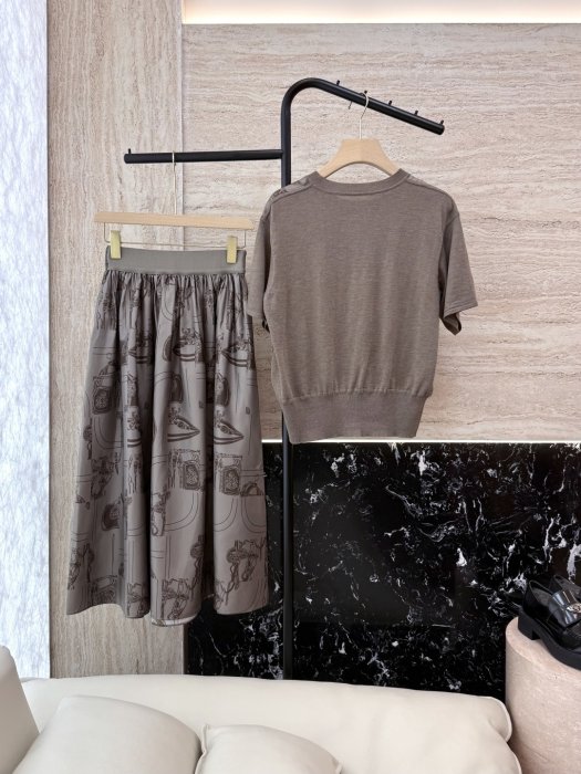 Костюм женский фото 2