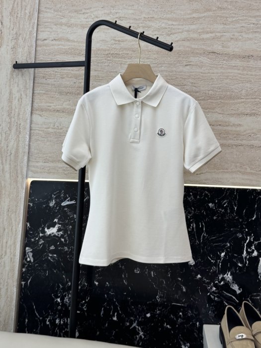 Футболка жіноча