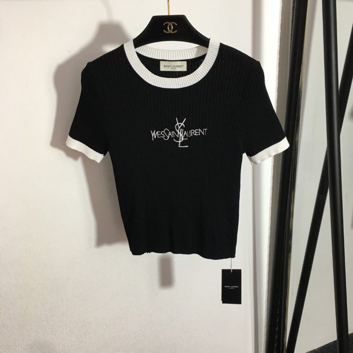 T-shirt women's