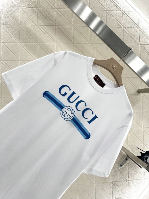 T-shirt women's фото 5