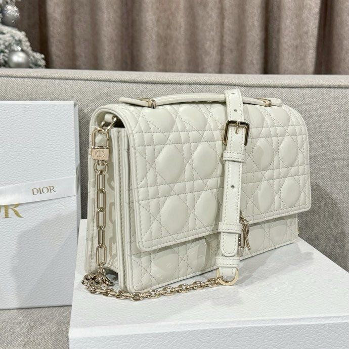 A bag Miss Dior leather women's 24 cm фото 3