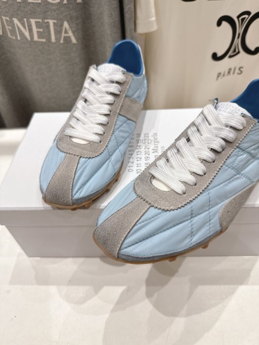 Кросівки фото 7