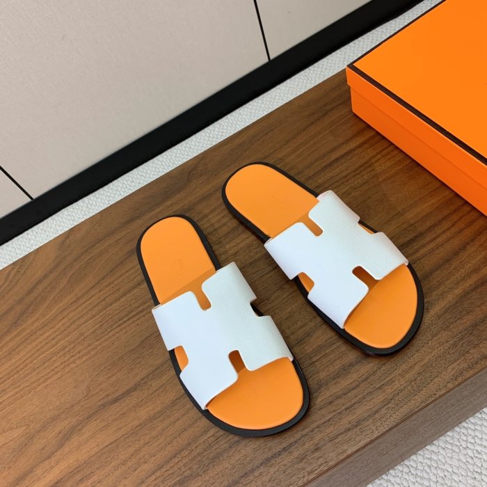 Шлепанцы женские фото 3