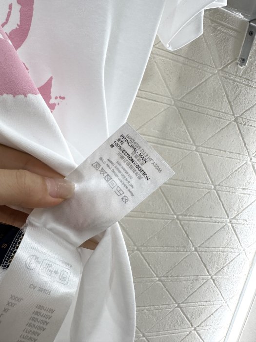 Футболка жіноча фото 9