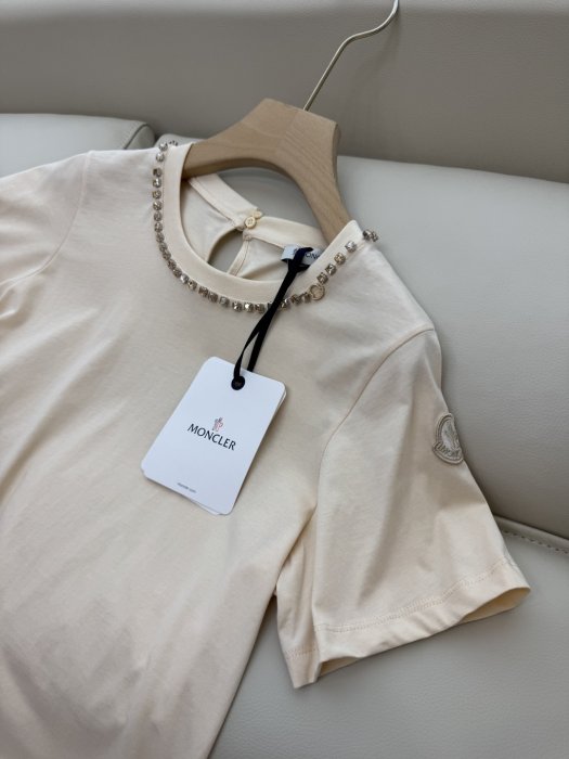 T-shirt women's фото 7