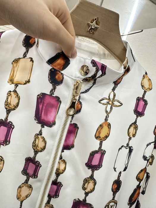 Jacket women's фото 6