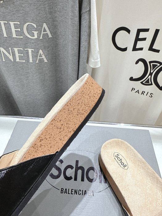 Шльопанці жіночі фото 7