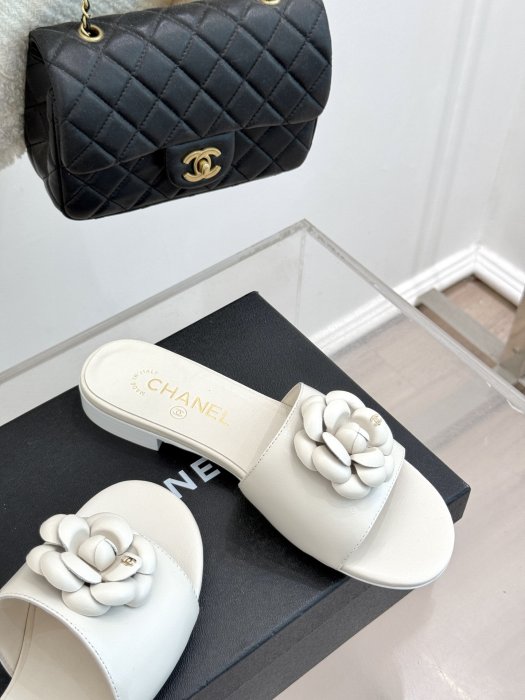 Босоножки фото 5