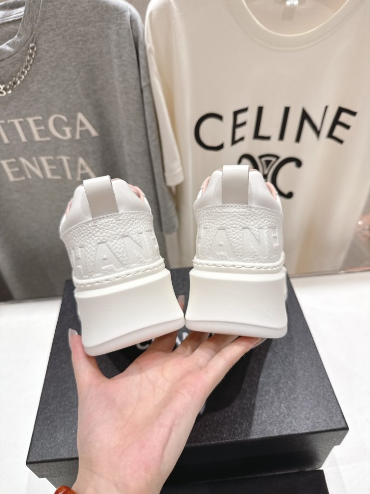 Кроссовки женские фото 8