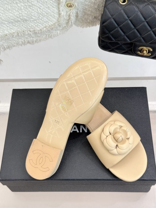 Босоножки фото 9