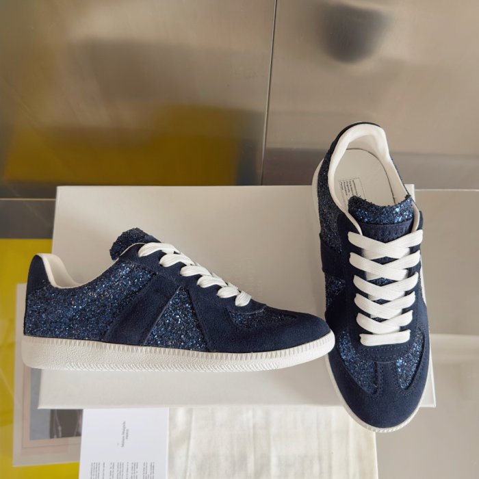 Кросівки фото 2