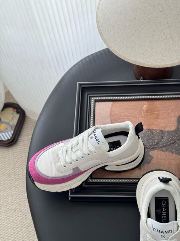 Кроссовки женские фото 7