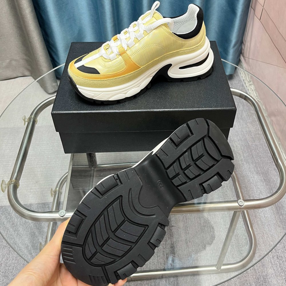 Кроссовки женские фото 9