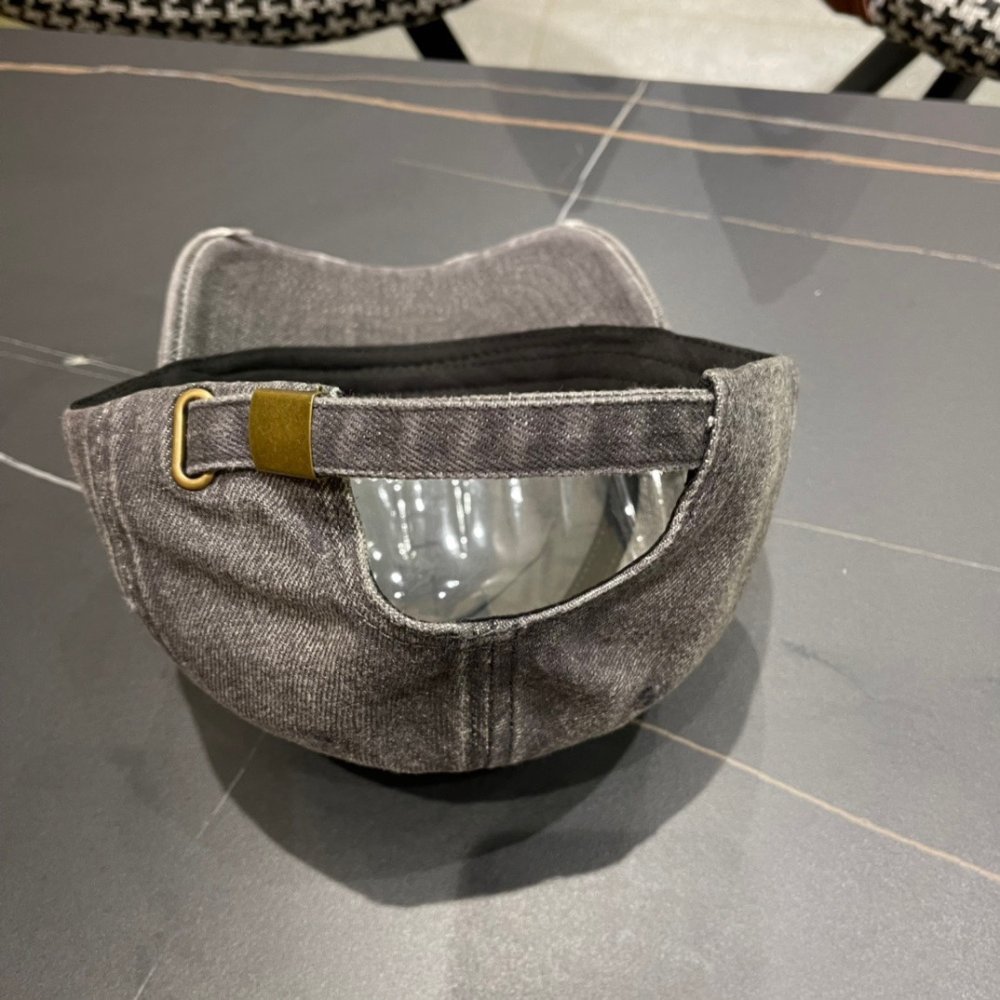 Кепка фото 9