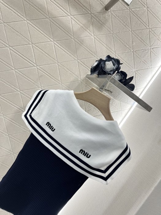 Футболка женская фото 4