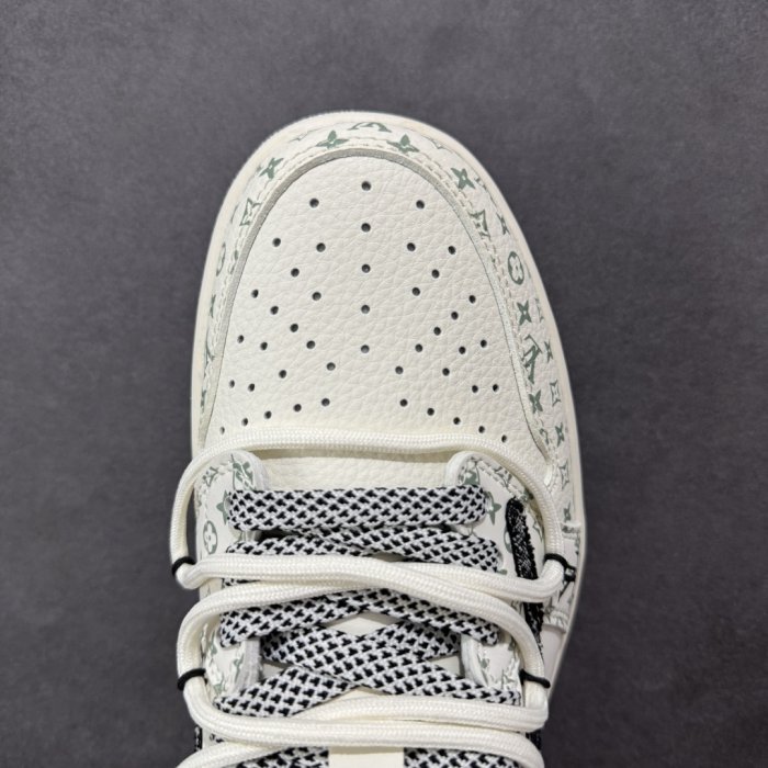 Кроссовки Travis Scott x Fragment Design x Air Jordan 1 Low фото 8