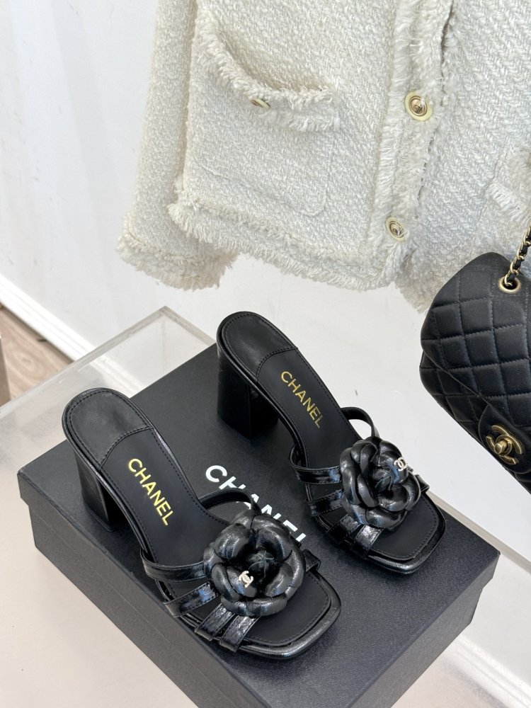 Босоніжки фото 3