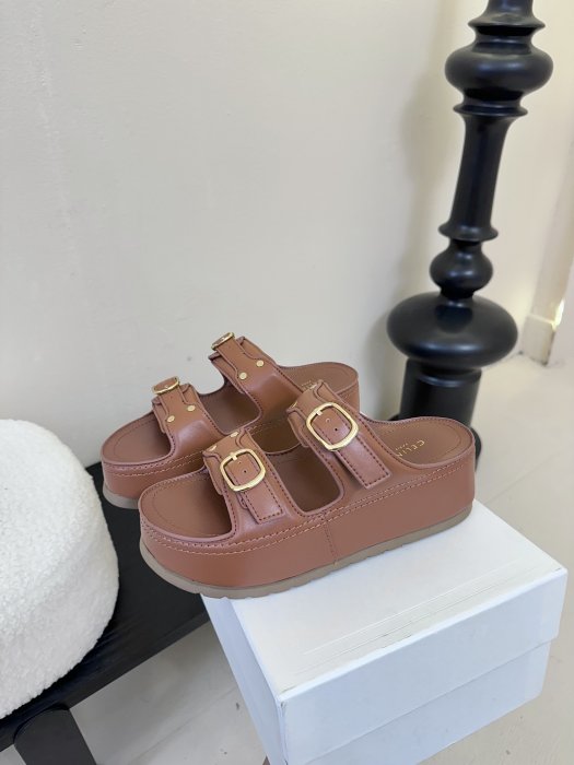 Шлепанцы женские фото 5