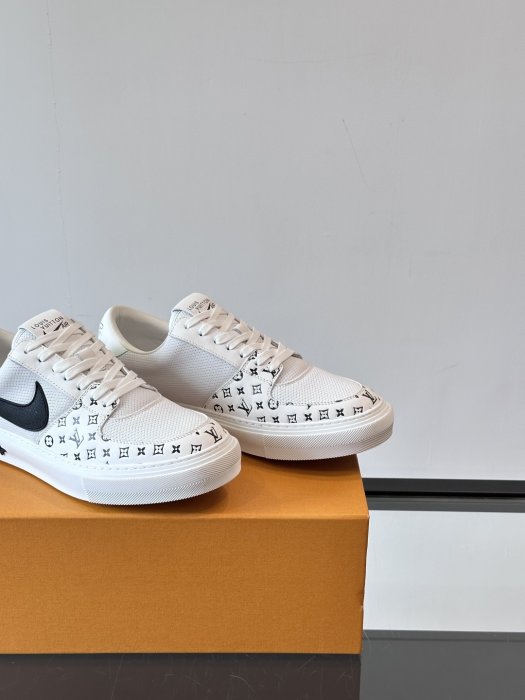 Кросівки чоловічі фото 7