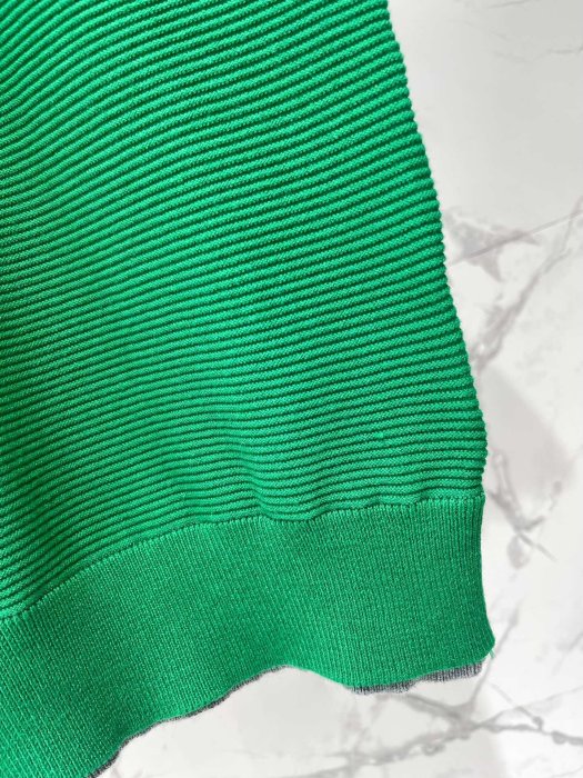 Футболка женская фото 6