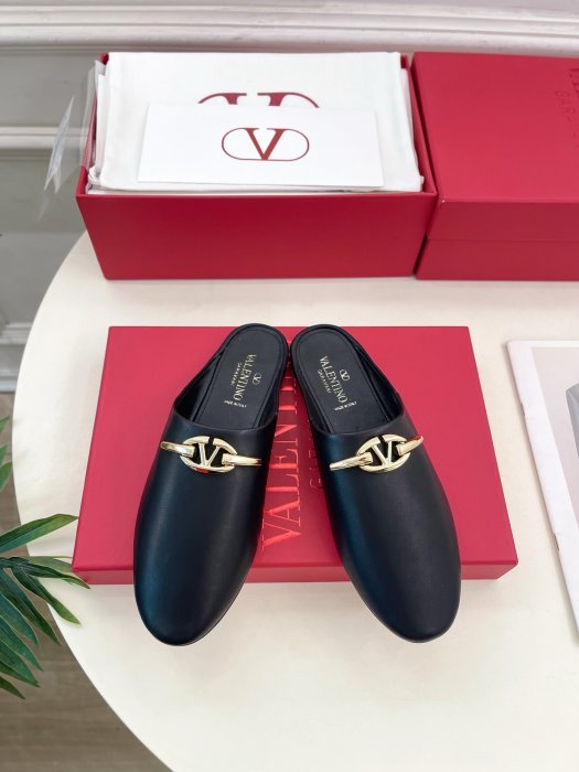 Туфли женские Valentino Garavani