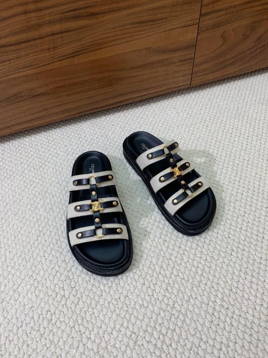 Шлепанцы женские фото 3