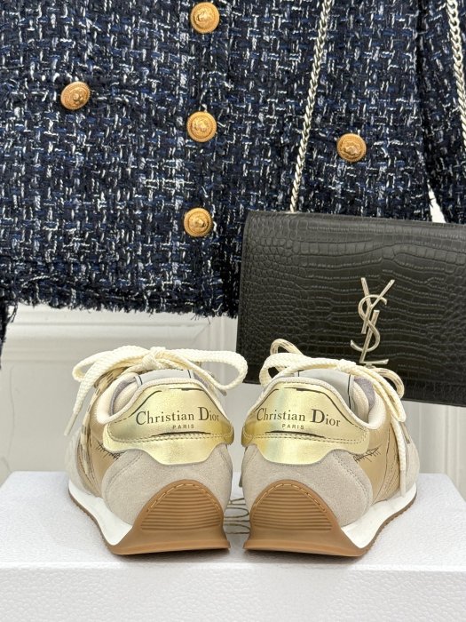 Кроссовки фото 6