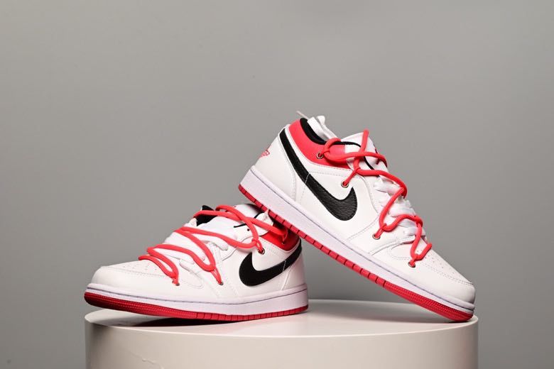 Sneakers Air Jordan 1 Low фото 3