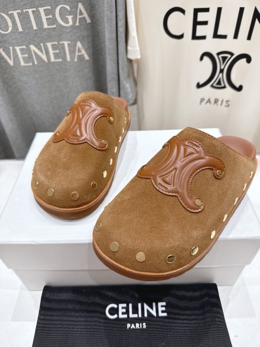 Шлепанцы женские фото 7