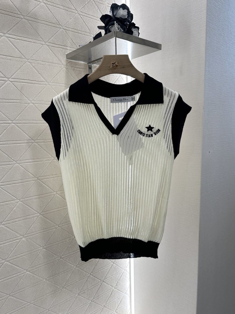 Футболка жіноча