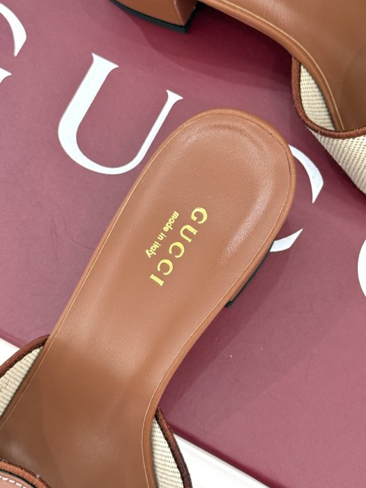 Босоніжки фото 8