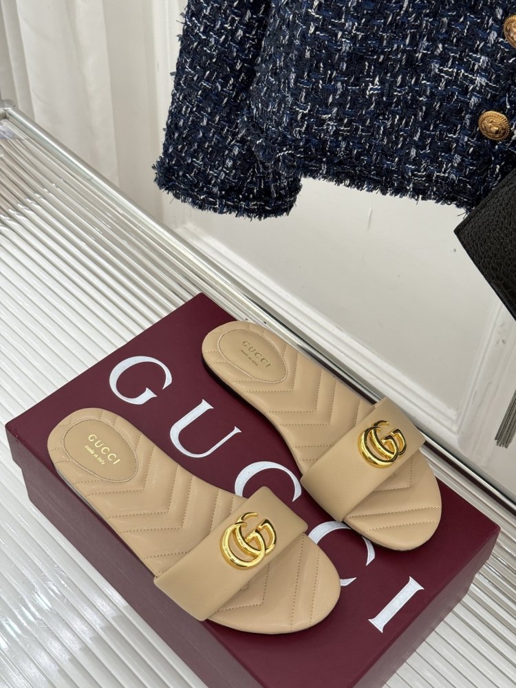 Шлепанцы женские фото 3